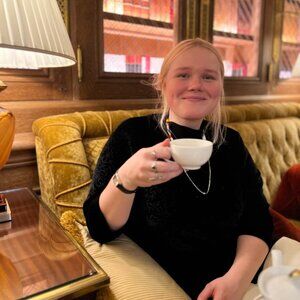 Meet your Posher, Rebekah